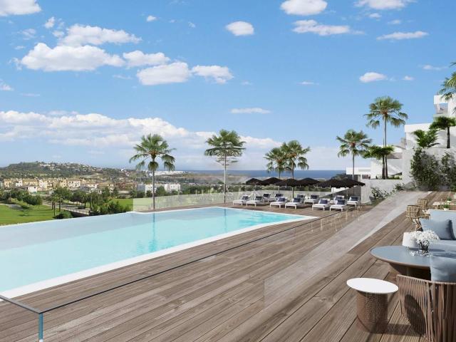 APARTAMENTOS EN LA CALA DE MIJAS EN PRIMERA LINEA DE GOLF DESDE 450.000€
