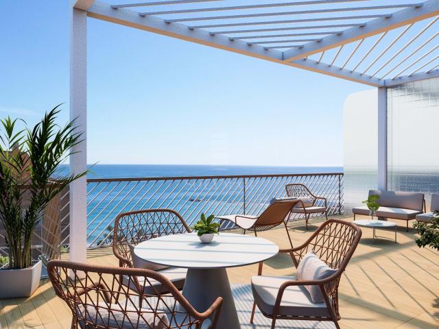 Apartamentos en primera línea de playa, junto a Benidorm y Villajoyosa