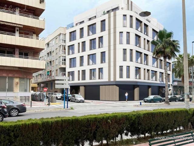 Apartamentos en Torrevieja, a solo 60 metros de la playa. Es. 58m² Torrevieja