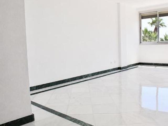 Apartamentos Estepona Málaga ES103594281