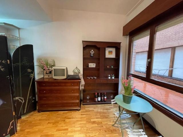 Apartamentos Oviedo Oviedo ES100414754