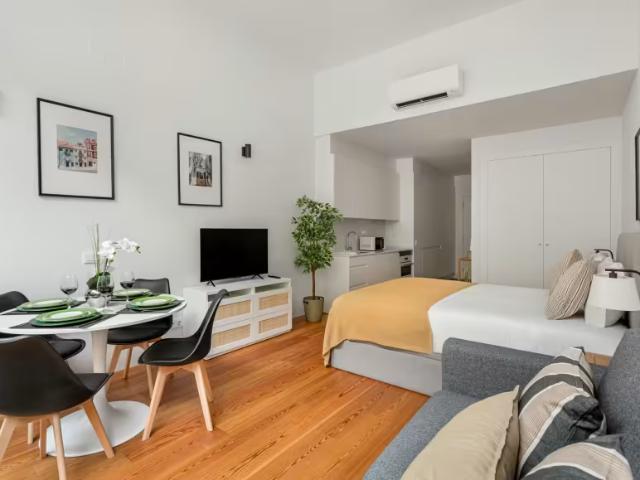 Apartamentos Lisbon Lisbon 1000 090 DLS98634715