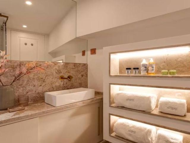 Apartamentos lisbon lisbon 1100 012 DLS101450054