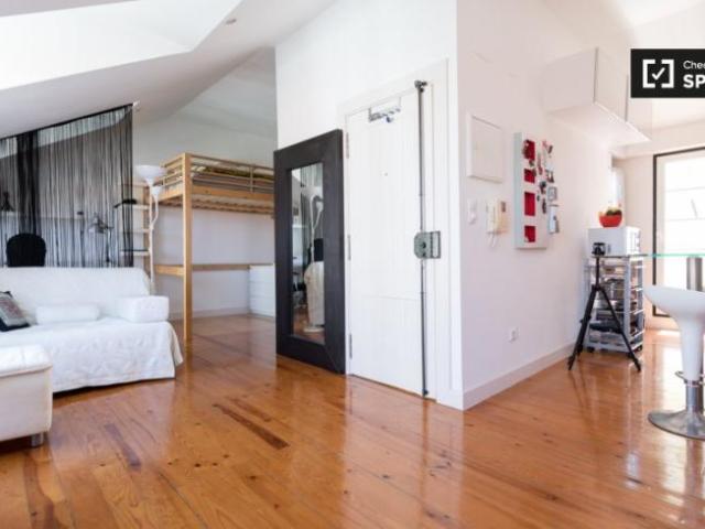 Apartamentos lisbon lisbon 1200 008 DLS101793906