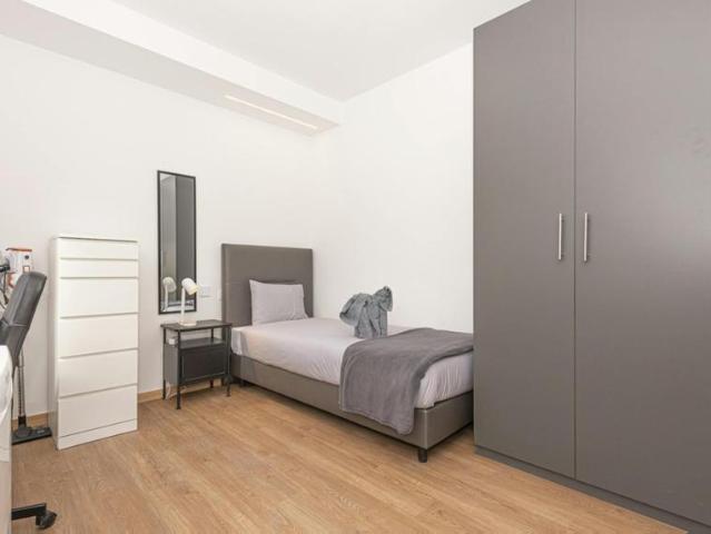Apartamentos Lisbon Lisbon 1750 142 DLS102273512