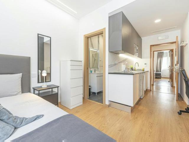 Apartamentos Lisbon Lisbon 1750 142 DLS102273516