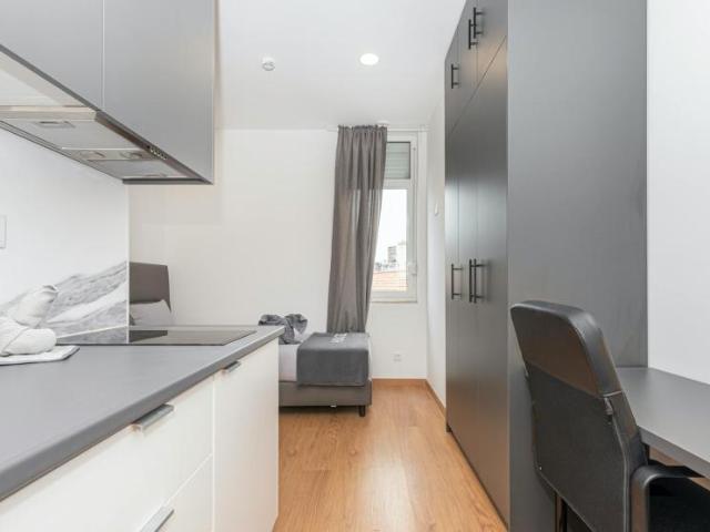Apartamentos Lisbon Lisbon 1750 142 DLS102273519