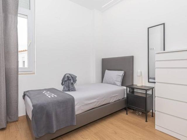 Apartamentos lisbon lisbon 1750 142 ES102664531