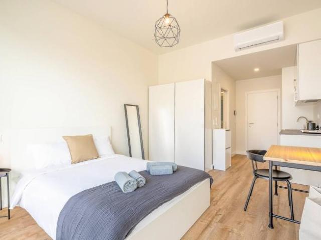Apartamentos lisbon lisbon 1900 267 DLS101481294