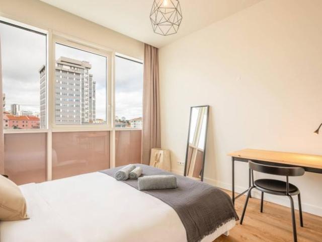 Apartamentos lisbon lisbon 1900 267 DLS101839928