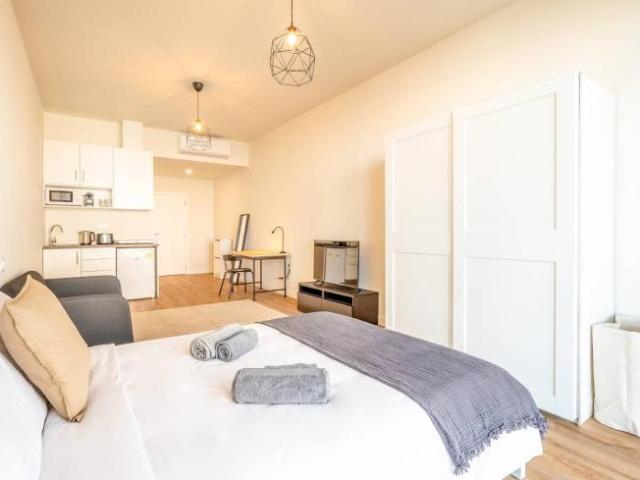 Apartamentos lisbon lisbon 1900 267 DS101822572