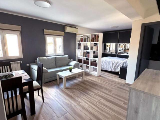 Apartamentos Madrid Madrid 84344265