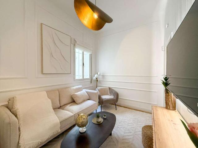Apartamentos Madrid Madrid 103428021