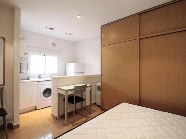Apartamentos Madrid Madrid 104682089