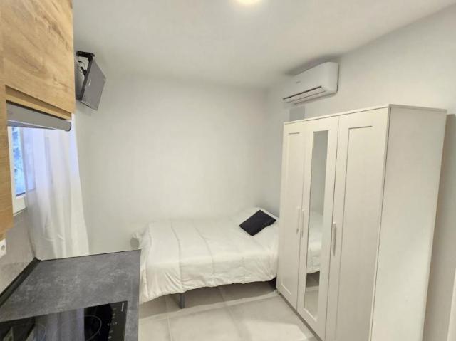 Apartamentos Madrid Madrid 104682097