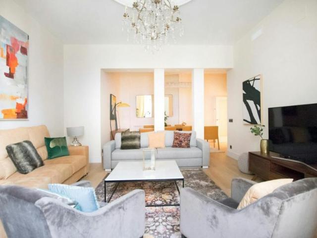 Apartamentos Madrid Madrid ES100635644