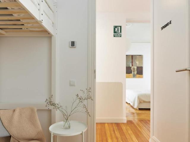 Apartamentos Madrid Madrid ES100721120