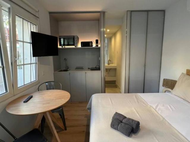 Apartamentos Madrid Madrid ES100981834