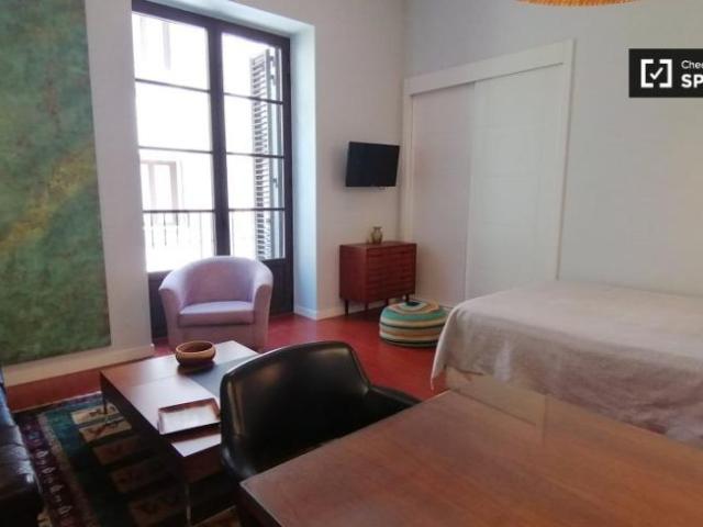 Apartamentos Madrid Madrid ES101694075