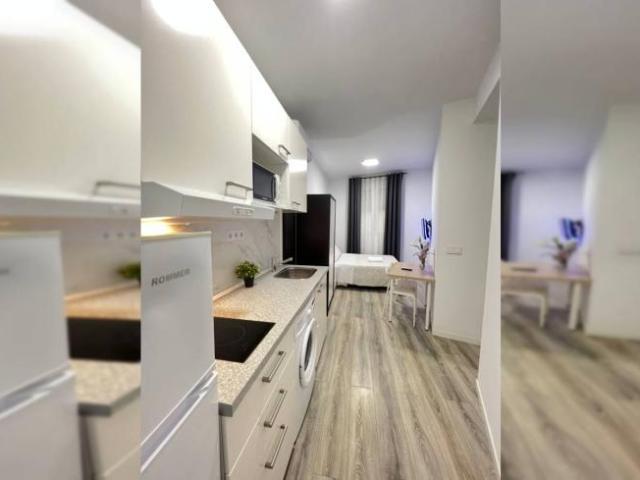 Apartamentos Madrid Madrid ES101737659
