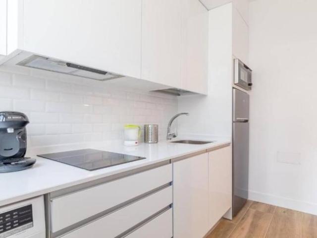 Apartamentos Madrid Madrid ES101842572
