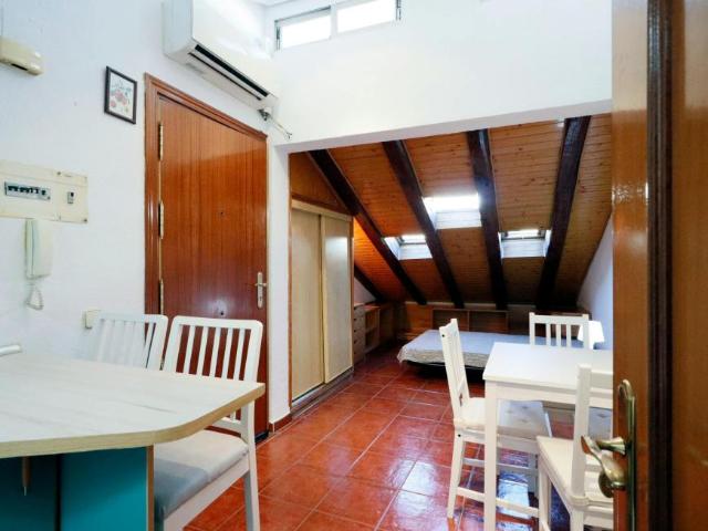 Apartamentos Madrid Madrid ES101843371