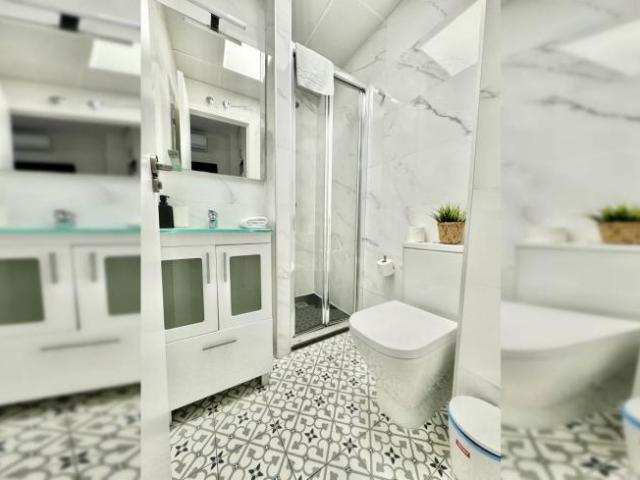 Apartamentos Madrid Madrid ES101807518