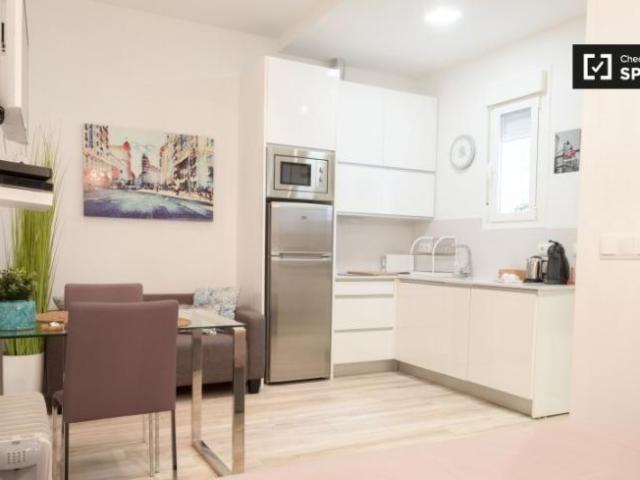 Apartamentos Madrid Madrid ES101810147