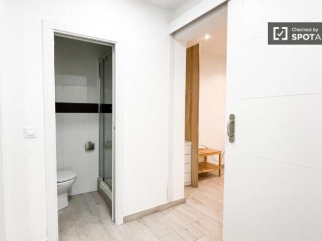 Apartamentos Madrid Madrid ES101810455