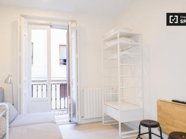 Apartamentos Madrid Madrid ES102147465