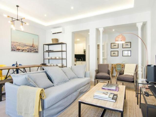 Apartamentos Madrid Madrid ES102273666