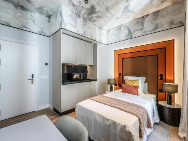 Apartamentos Madrid Madrid ES102367330
