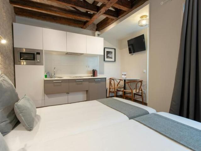 Apartamentos Madrid Madrid ES103120099