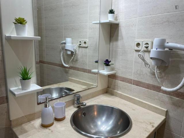 Apartamentos Madrid Madrid ES103260205