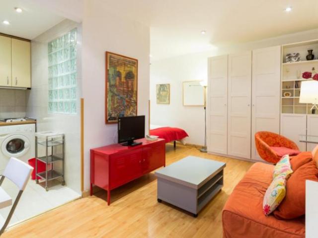 Apartamentos Madrid Madrid ES103260582