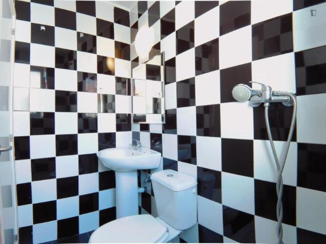 Apartamentos Madrid Madrid ES103264308