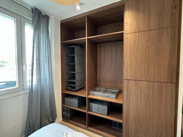 Apartamentos Madrid Madrid ES103267844