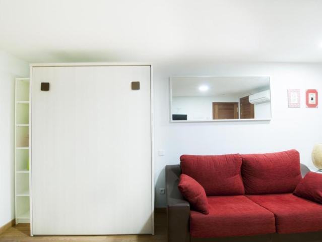 Apartamentos Madrid Madrid ES103273465