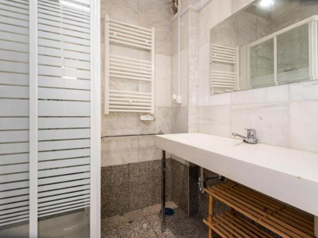 Apartamentos Madrid Madrid ES103275171