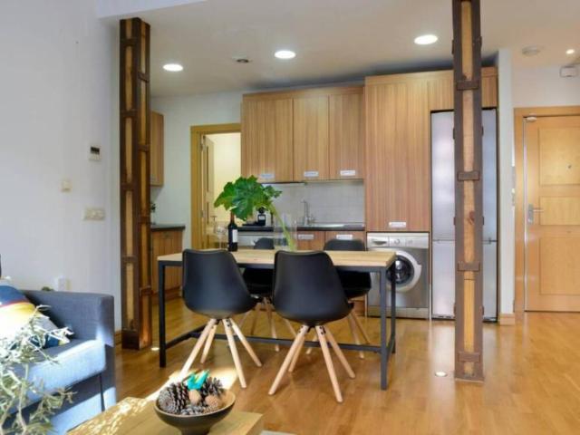 Apartamentos Madrid Madrid ES103276467