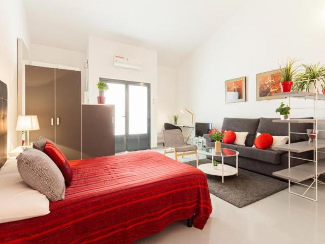 Apartamentos Madrid Madrid ES103277570