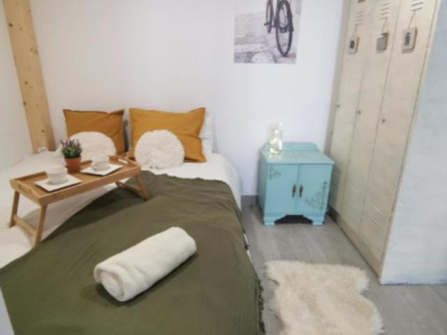 Apartamentos Madrid Madrid ES103279557