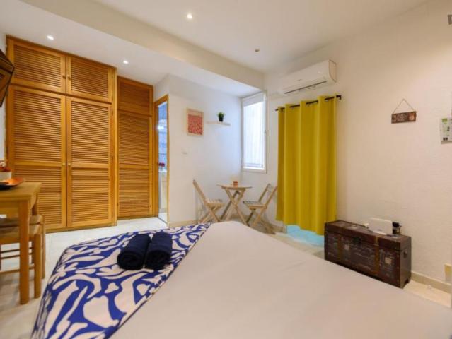 Apartamentos Madrid Madrid ES103280355
