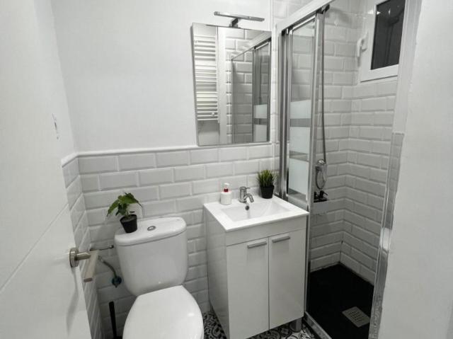 Apartamentos Madrid Madrid ES103283043