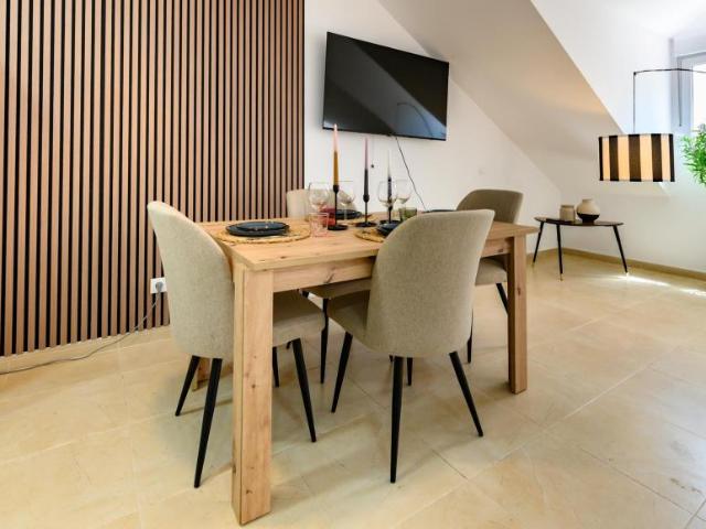 Apartamentos Madrid Madrid ES103356736