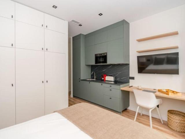 Apartamentos Madrid Madrid ES103372616