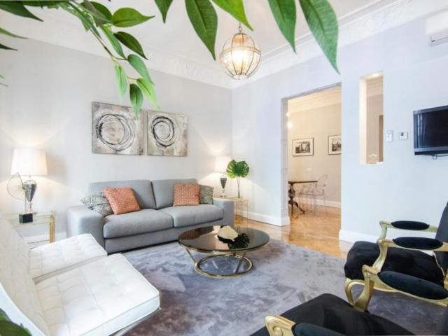 Apartamentos Madrid Madrid ES103324822