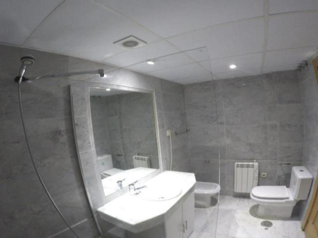 Apartamentos Madrid Madrid ES103425144