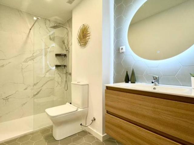 Apartamentos Madrid Madrid ES103427983