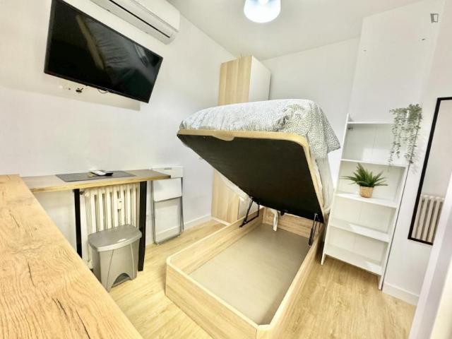 Apartamentos Madrid Madrid ES103594825